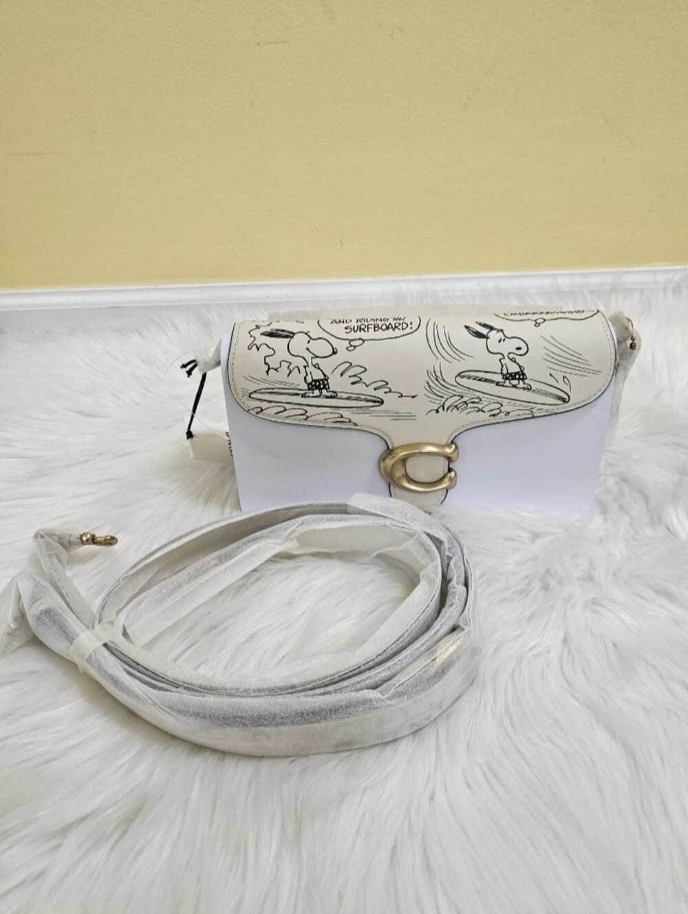 Coach x Peanuts Tabby Shoulder Bag - Picture 3 of 11